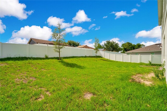 332 Bow Ln, Haines City, FL 33844 - view of yard with fence