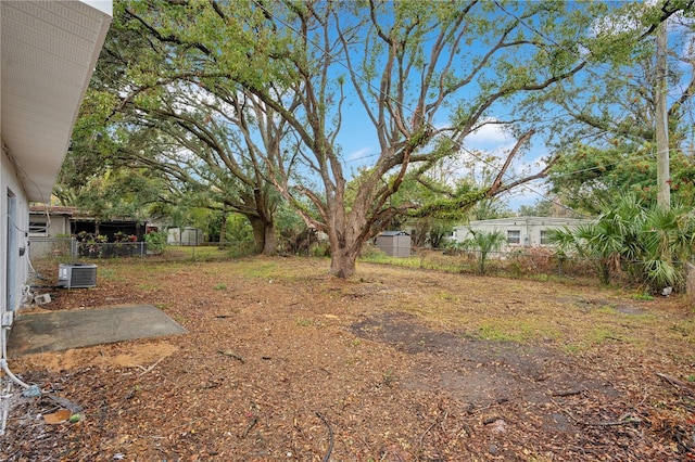 view of yard with cooling unit