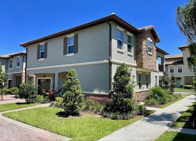 view of front of house featuring a front yard