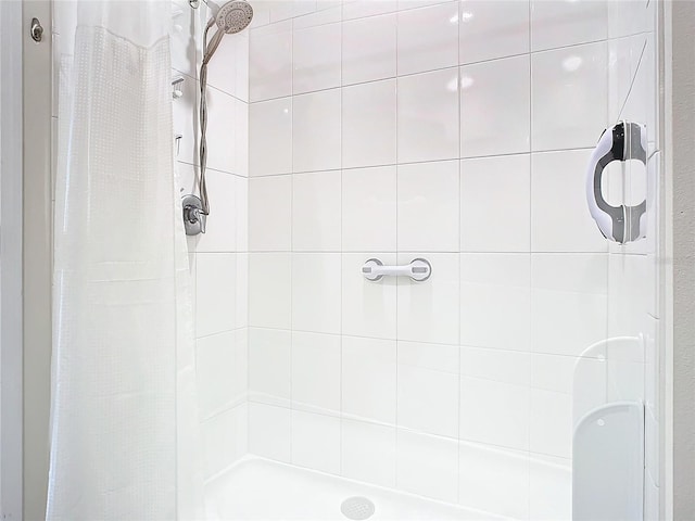 bathroom featuring walk in shower