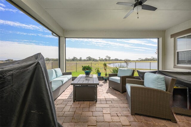 view of patio featuring outdoor lounge area and ceiling fan