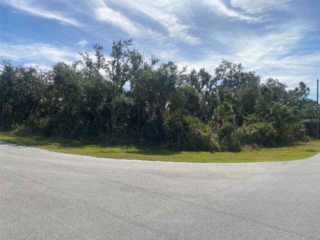 Listing photo 3 for 14113 Nevada Ave, Port Charlotte FL 33953