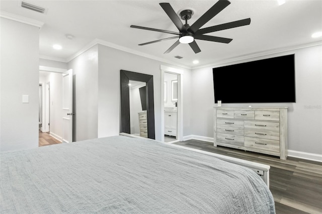 bedroom featuring wood finished floors, a ceiling fan, visible vents, baseboards, and ornamental molding