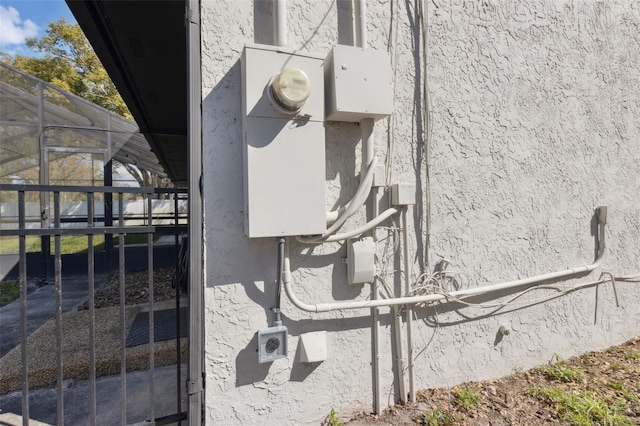 details featuring stucco siding