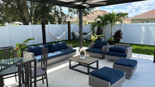 526 First Cape Coral Dr, Winter Garden, FL 34787 - view of patio featuring outdoor lounge area and ceiling fan