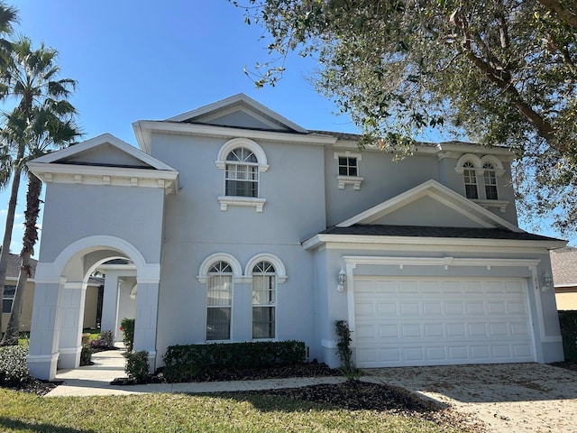 view of front facade with a garage