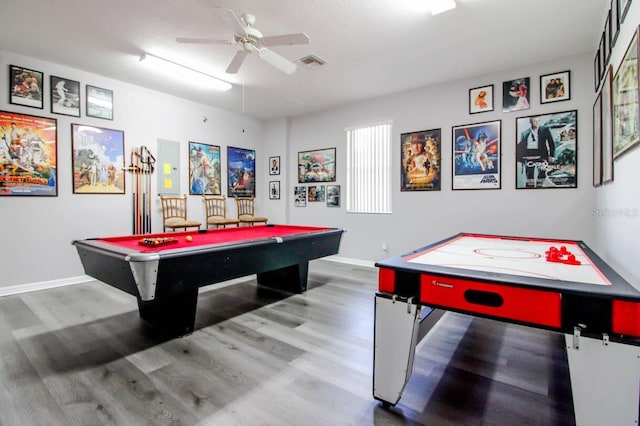 playroom with hardwood / wood-style floors, ceiling fan, and billiards