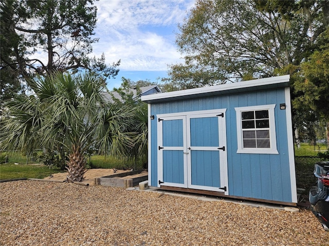 view of outdoor structure