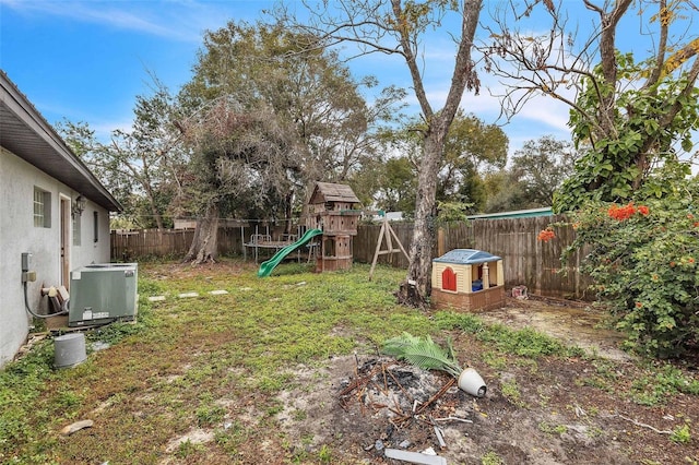 view of yard featuring a playground