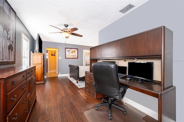 office area featuring dark wood-type flooring and ceiling fan