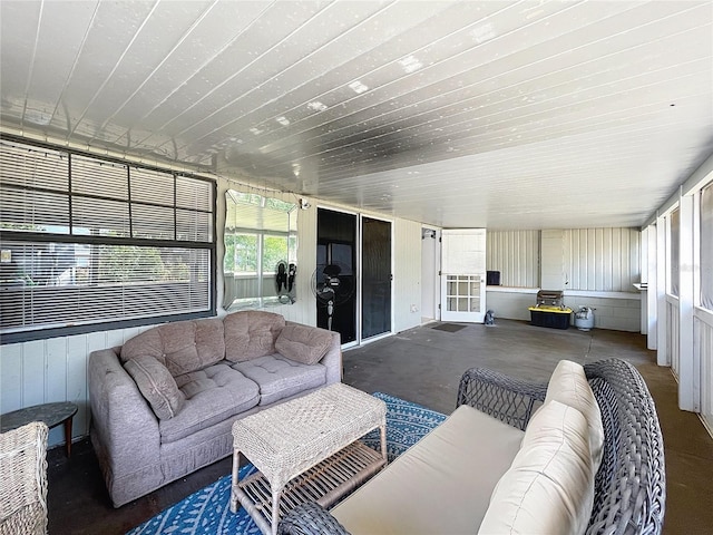 view of sunroom / solarium