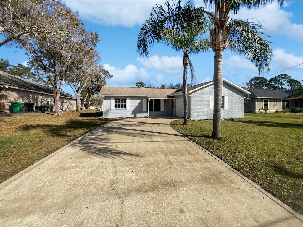 270 Debary Dr, Debary, FL 32713 - single story home featuring a front lawn