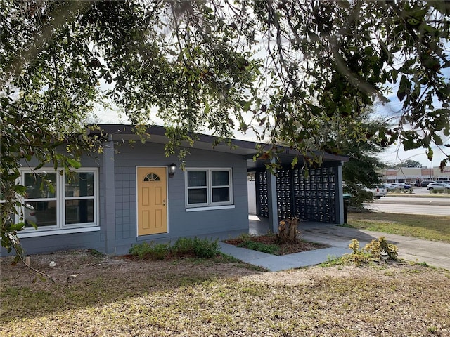 view of front of house