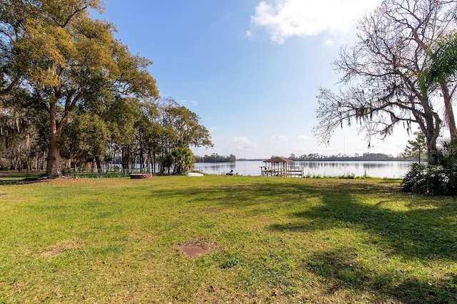 view of yard with a water view