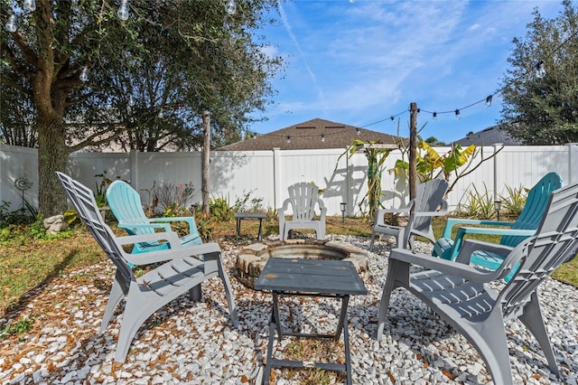 view of patio / terrace with a jacuzzi