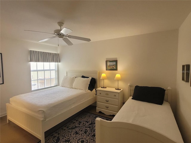 bedroom featuring ceiling fan