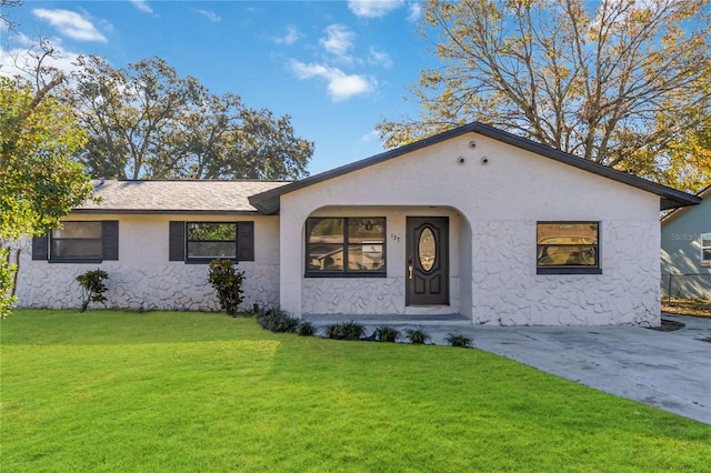 137 Scott Dr, Sanford, FL 32771 - photo 1