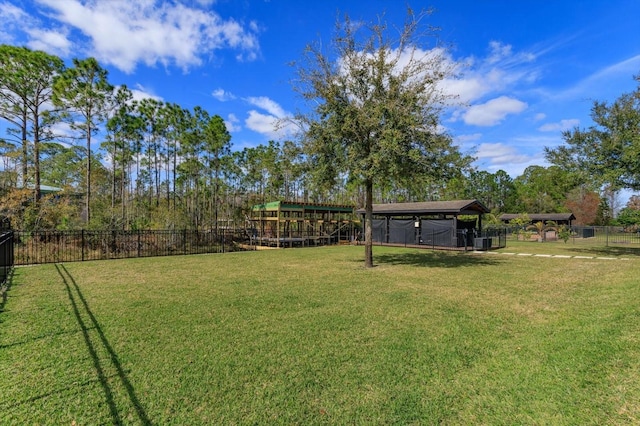 view of yard featuring a carport