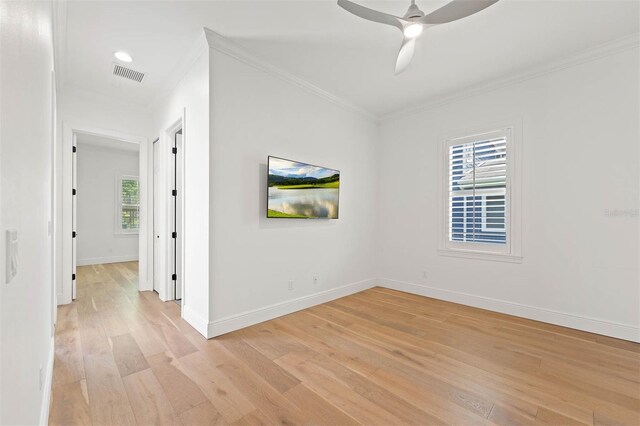 10416 Pocket Ln, Orlando, FL 32836 - unfurnished room featuring ornamental molding, light wood-style flooring, ceiling fan, and recessed lighting