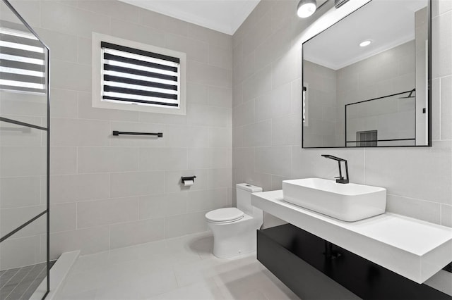 10416 Pocket Ln, Orlando, FL 32836 - full bath featuring a walk in shower, crown molding, vanity, and tile walls