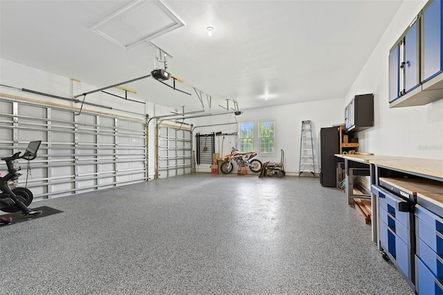 10416 Pocket Ln, Orlando, FL 32836 - garage with a garage door opener