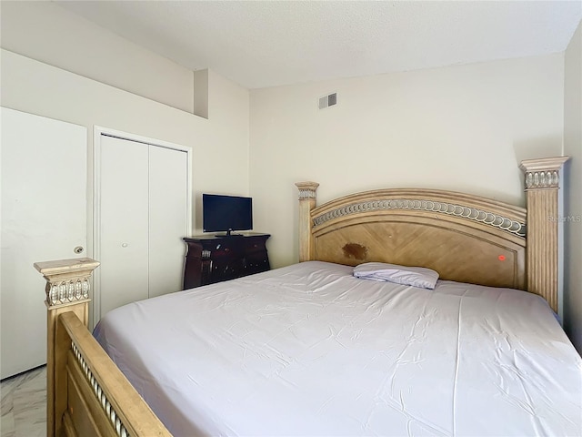 5633 Piney Ridge Dr, Orlando, FL 32808 - bedroom featuring a closet