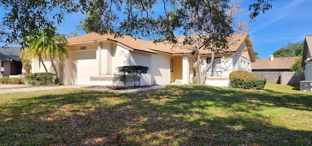 view of front facade with a front lawn