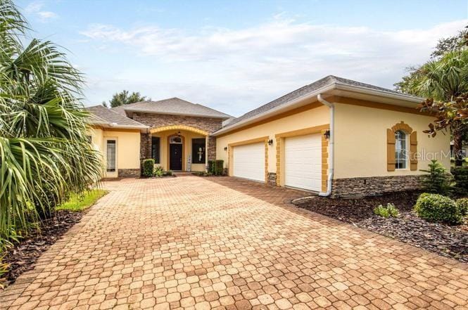 view of front of home featuring a garage