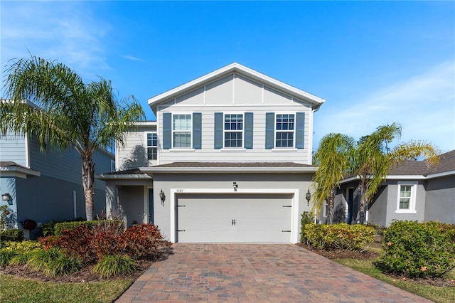 view of front property featuring a garage