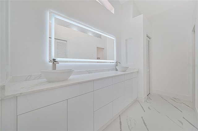 bathroom with vanity