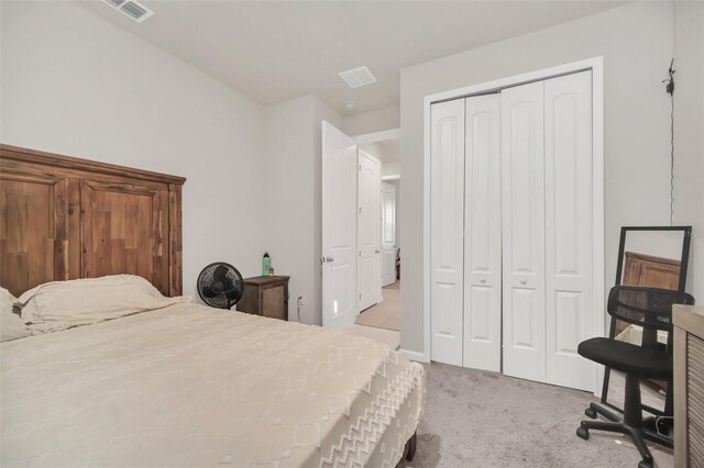 283 Archer Way, Haines City, FL 33844 - bedroom featuring a closet and light carpet
