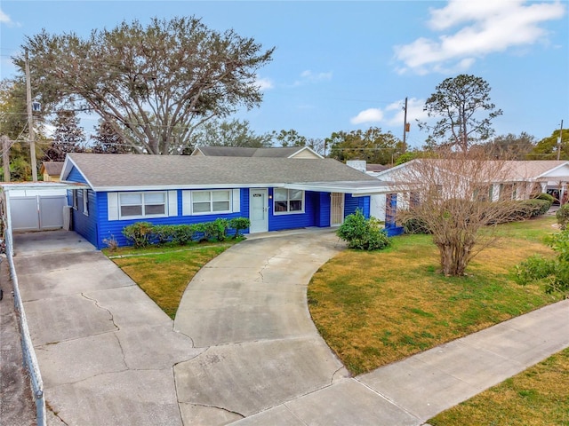 single story home with a front yard