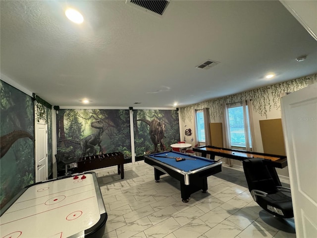 rec room with pool table