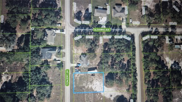 Listing photo 2 for 647 Concert Dr, Lake Placid FL 33852