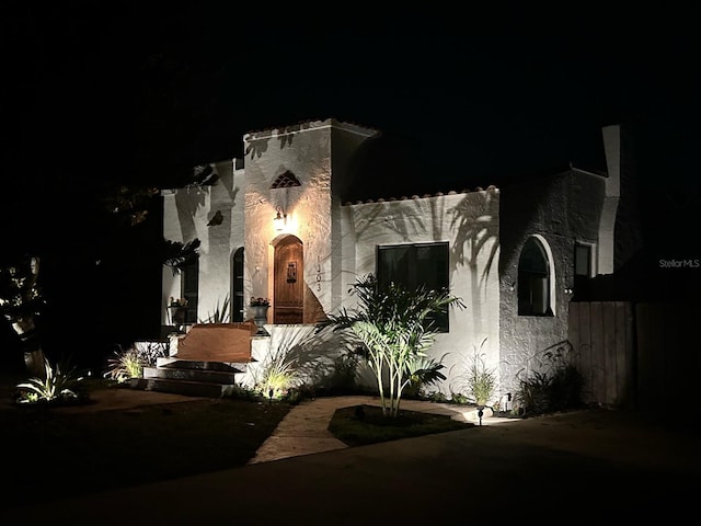 view of front facade