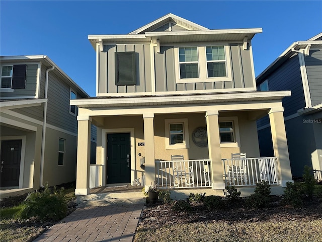 view of front of property with covered porch