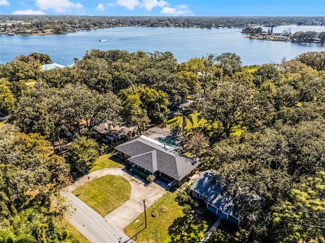 bird's eye view featuring a water view