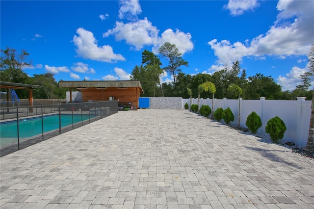 view of swimming pool