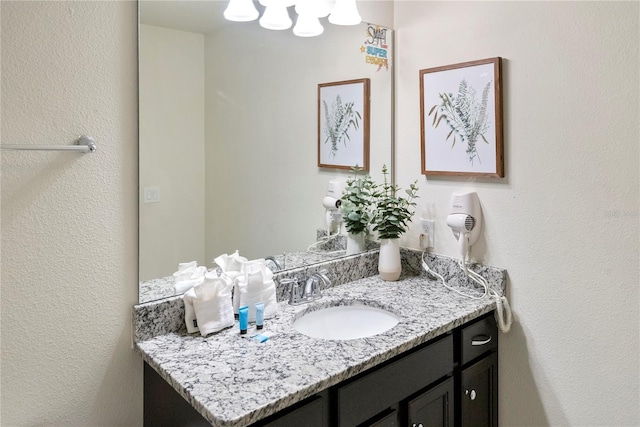8896 Bengal Ct, Kissimmee, FL 34747 - bathroom with vanity