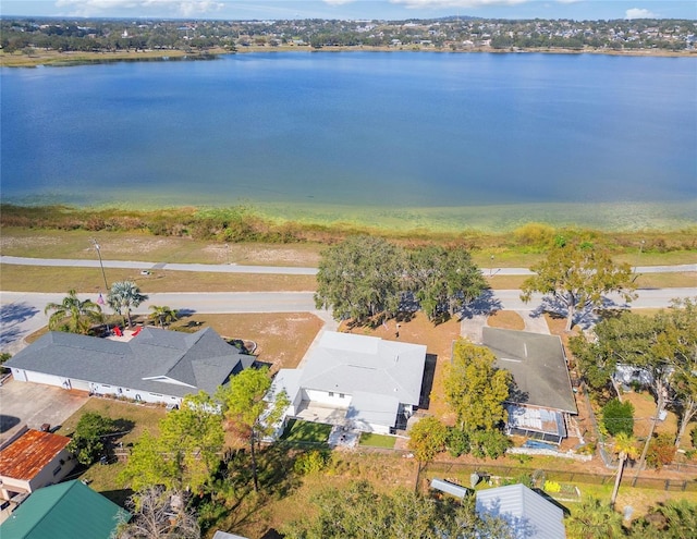 814 S Lakeshore Blvd, Lake Wales, FL 33853 - drone / aerial view with a water view