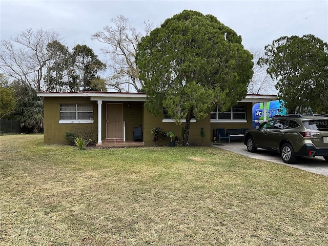 view of front of house with a front yard