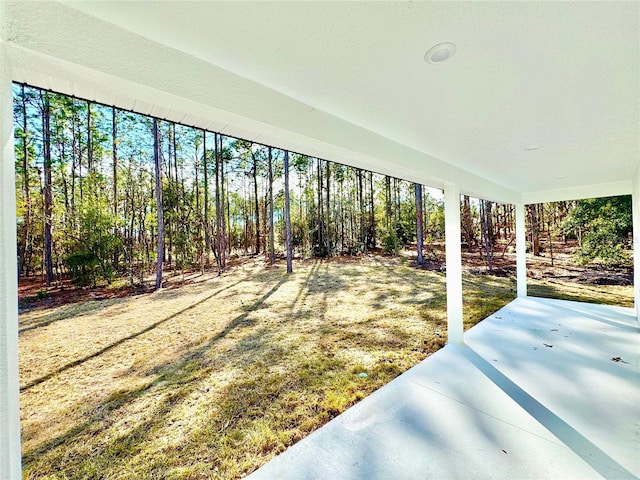 view of yard featuring a patio