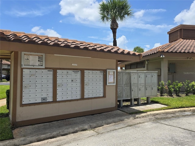 4826 Marks Ter Unit 389, Orlando, FL 32811 - view of community featuring mail area