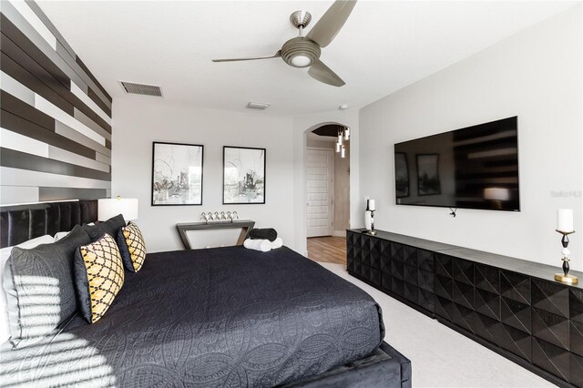 bedroom featuring ceiling fan