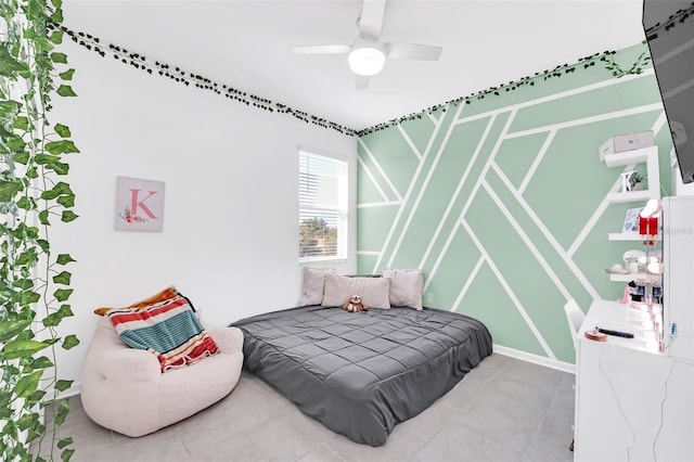 bedroom featuring ceiling fan