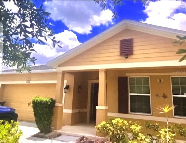 view of front of house featuring a porch