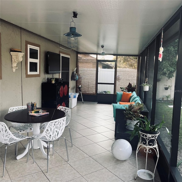 view of sunroom / solarium