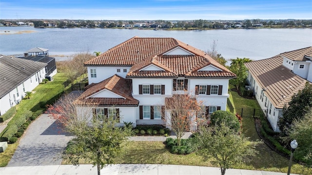 view of front facade featuring a water view