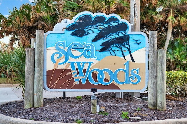 view of community / neighborhood sign