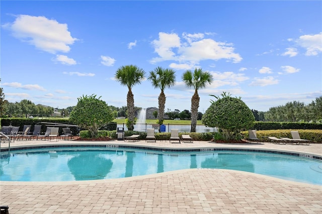 view of swimming pool